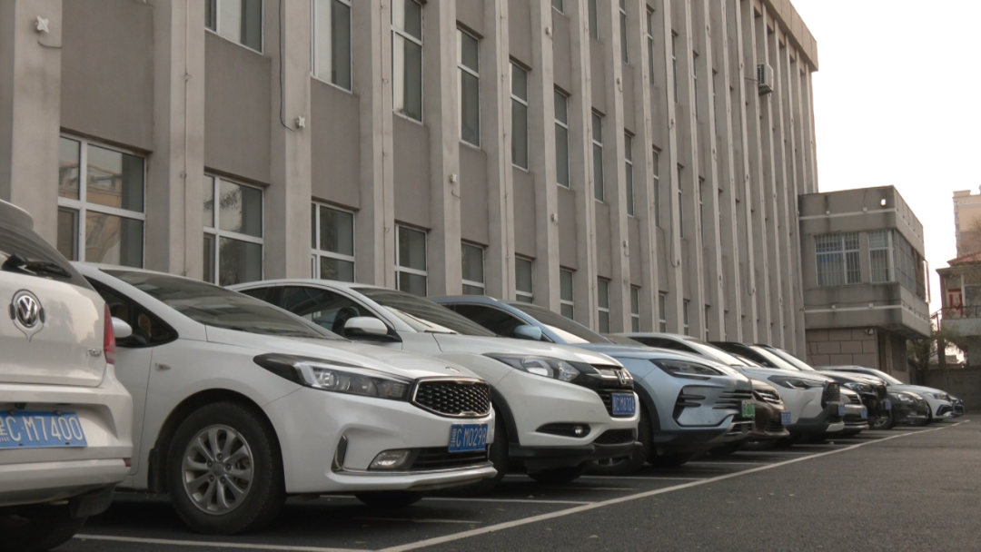 “鎮政府停車場”解民憂早市停車不再愁